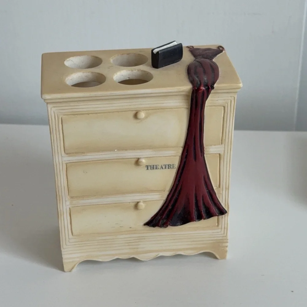 Vogue Paris SOAP DISH TRAY & TOOTHBRUSH HOLDER Hand Painted